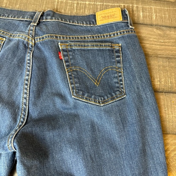 Levis 515 Women's Boot Cut Jeans Size 12 Short Medium Wash Blue Denim Pants - Picture 2 of 12